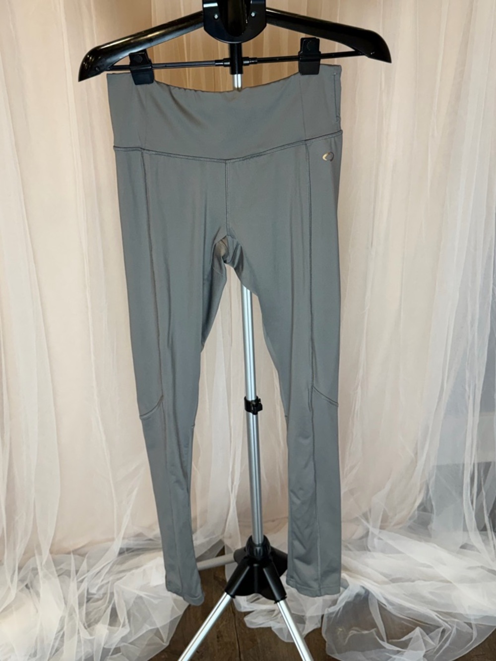 Copper Fit Gray High Rise Compression Leggings Workout Pants – Large